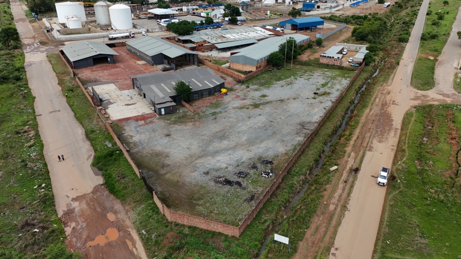 To Let commercial Property for Rent in Klerksdorp Industrial North West